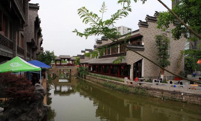符攀婵委员用黎语欢迎祝福即将齐聚在海南的运动健儿